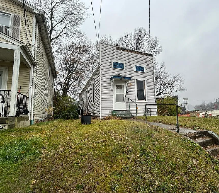 3835 Borden Street - Gaurav